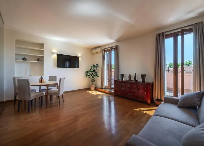 4 Fontane Charming Terrace * Rome