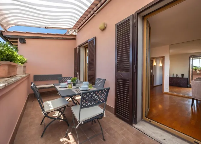 4 Fontane Charming Terrace Appartement