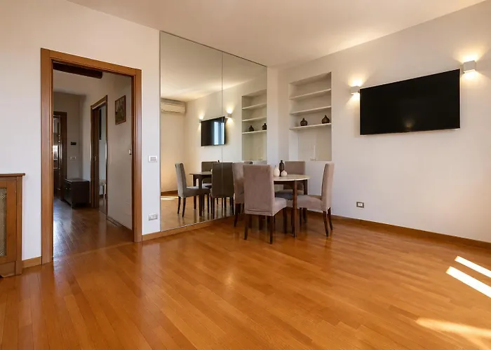 4 Fontane Charming Terrace * Roma